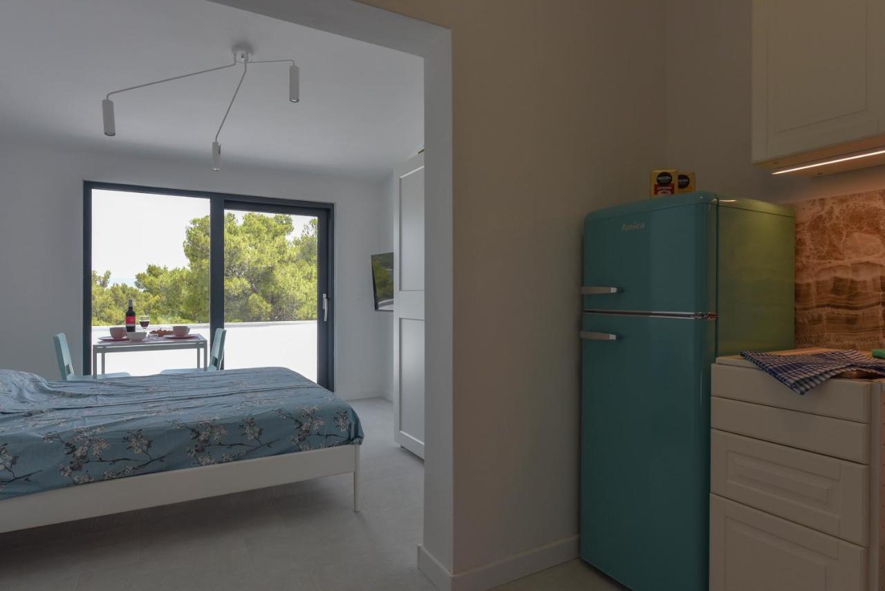 Lazaneo Seafront Apartments, Йелса Екстериор снимка